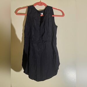 Gap sleeveless shirt